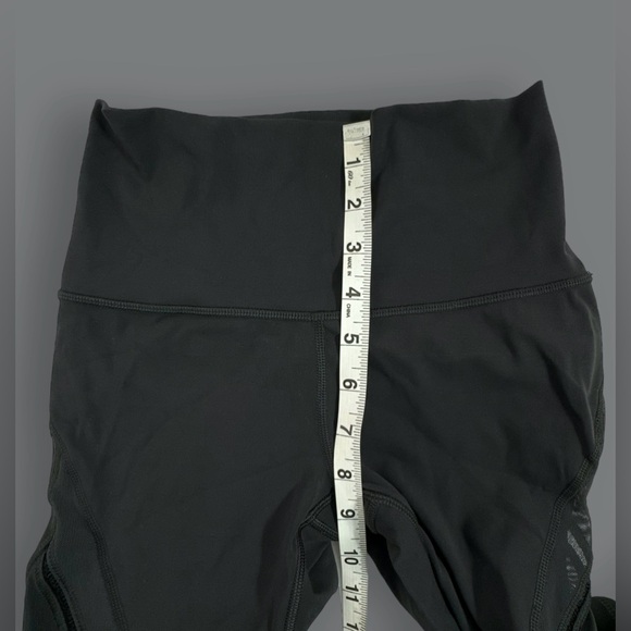 Lululemon High Times Pant (Metta) *Full-On Luxtreme Size 4 *read flaw* - Picture 3 of 10